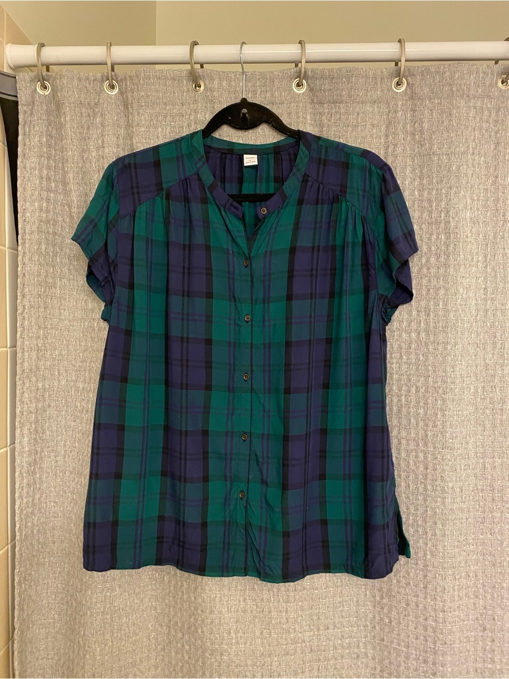 Old Navy Green and Navy Plaid Short-Sleeve Button-Up Shirt